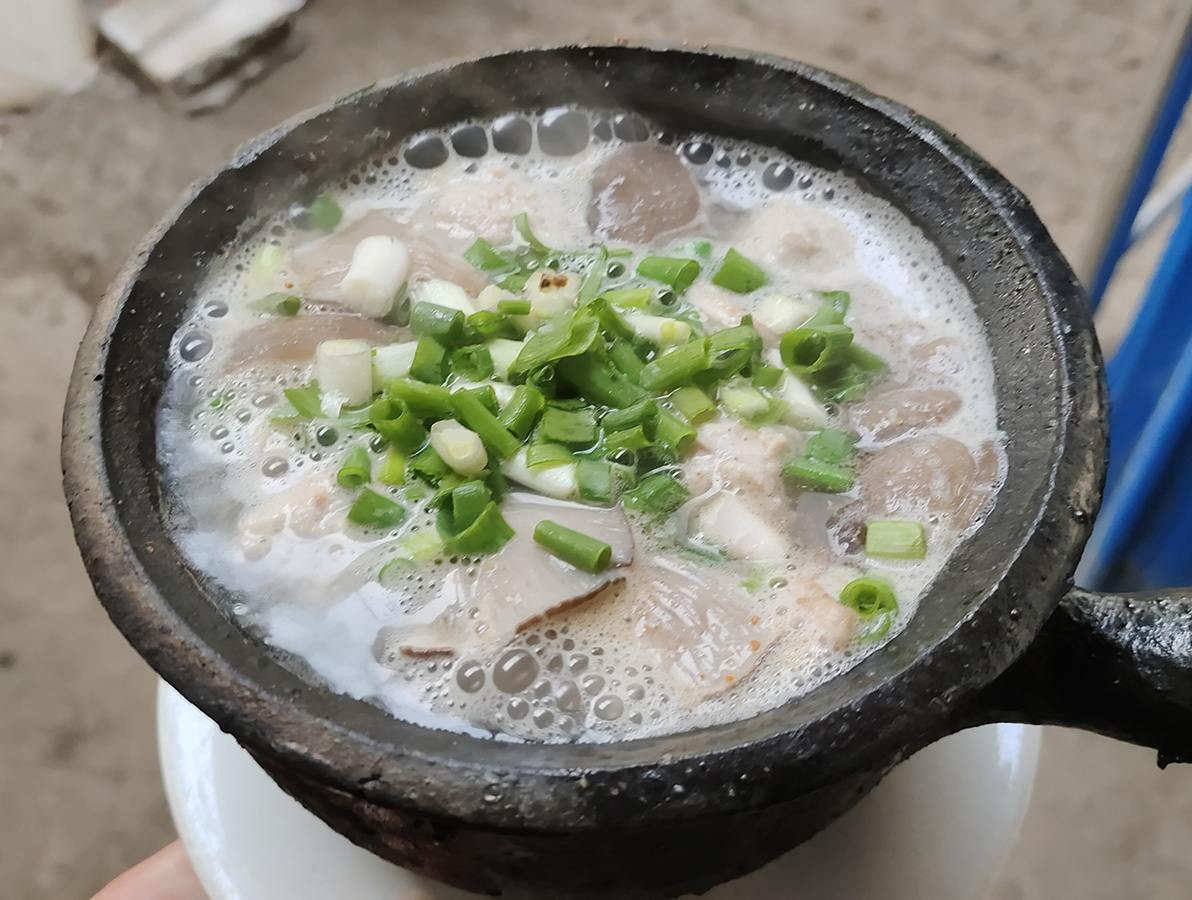 水汆丸子砂锅